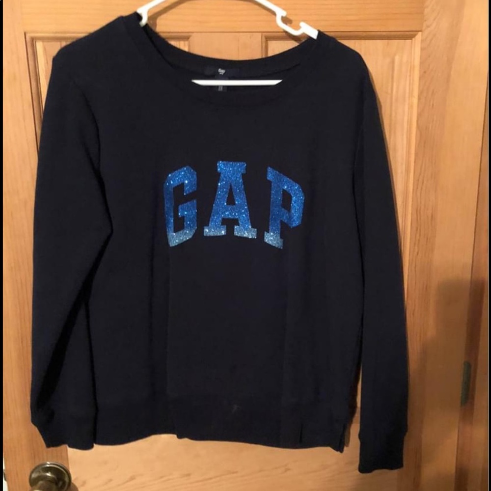 Gap sweater